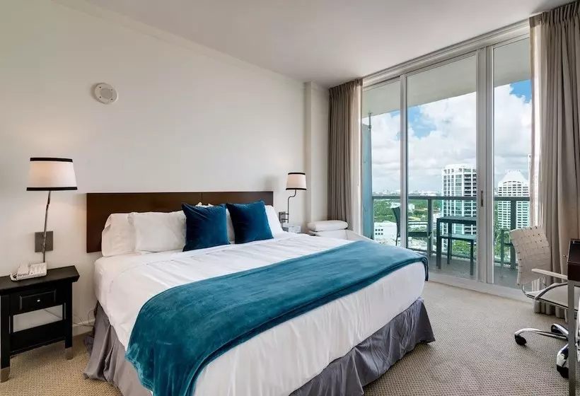 هتل Ocean, Marina & City View Studio + Balcony #1