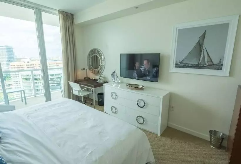 هتل Ocean, Marina & City View Studio + Balcony #1