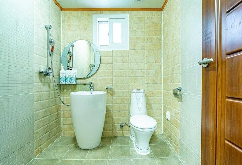 Samcheok Garden Pension