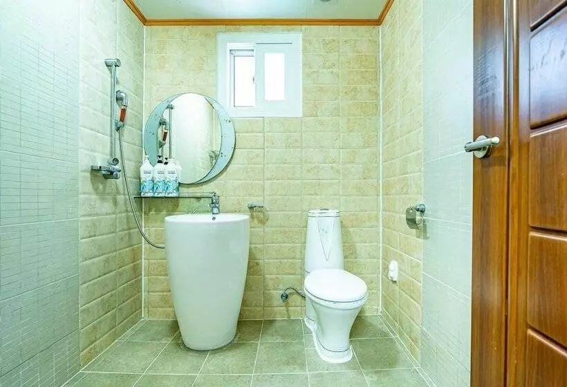 Samcheok Garden Pension