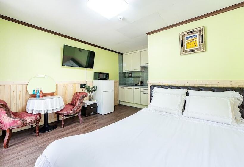 Samcheok Garden Pension