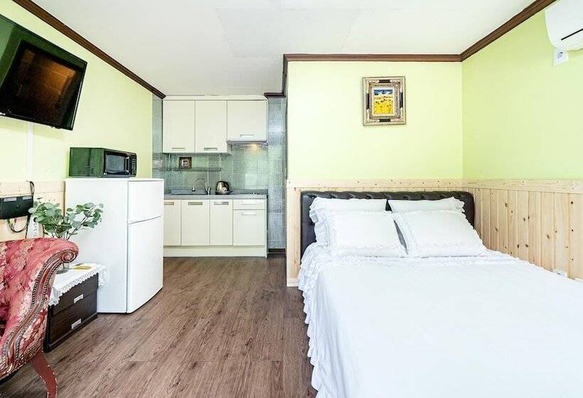 Samcheok Garden Pension