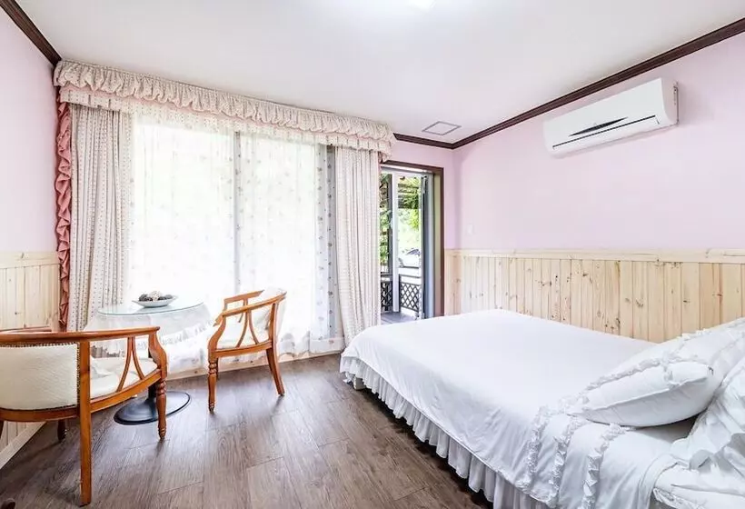 Samcheok Garden Pension