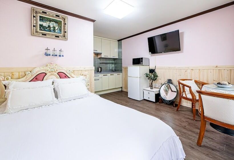 Samcheok Garden Pension