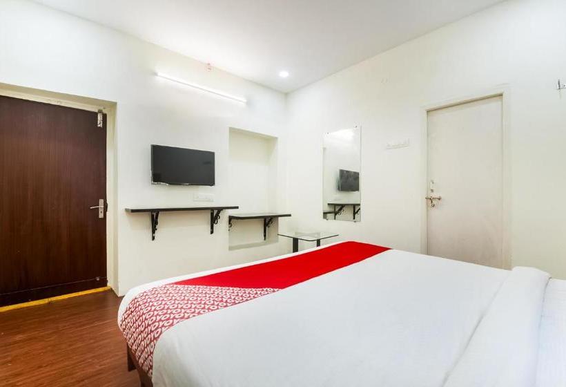 酒店 Oyo 76129 Rk Inn