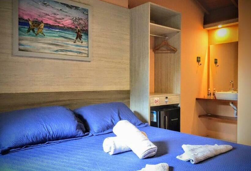 호스텔 Pousada Piratas Do Embaú