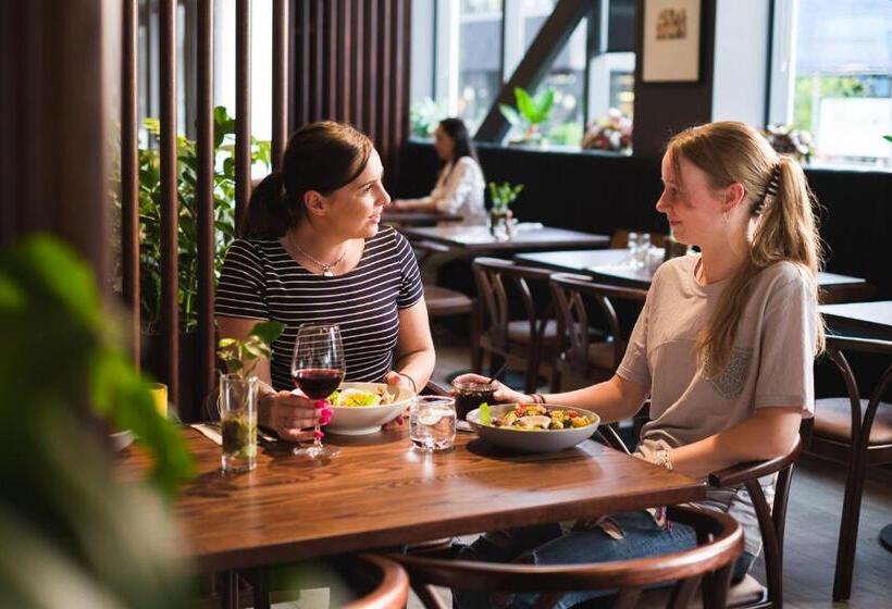 Carnmore Hotel Christchurch