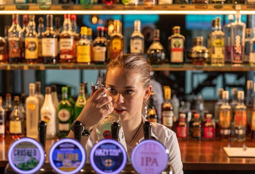 Carnmore Hotel Christchurch