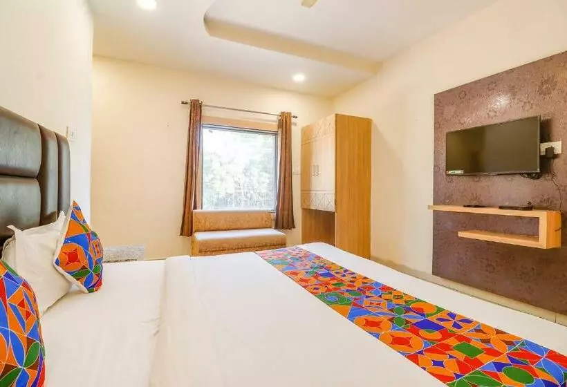 Fabhotel Royal Aanandam