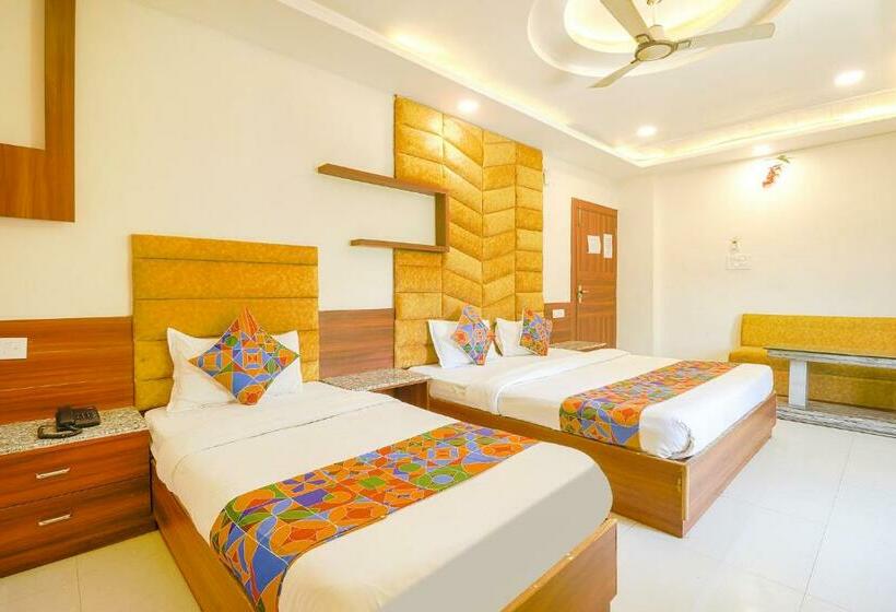 Fabhotel Royal Aanandam