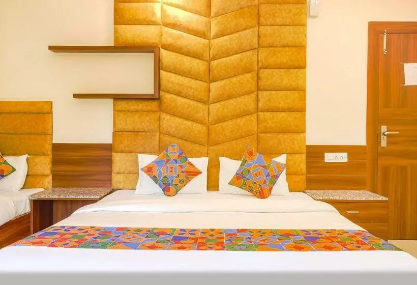 Fabhotel Royal Aanandam