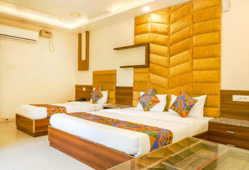 Fabhotel Royal Aanandam