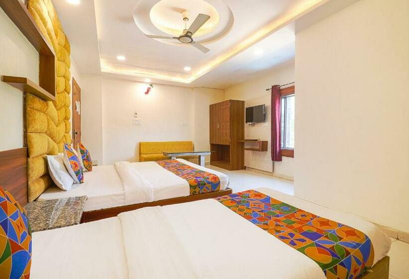 Fabhotel Royal Aanandam