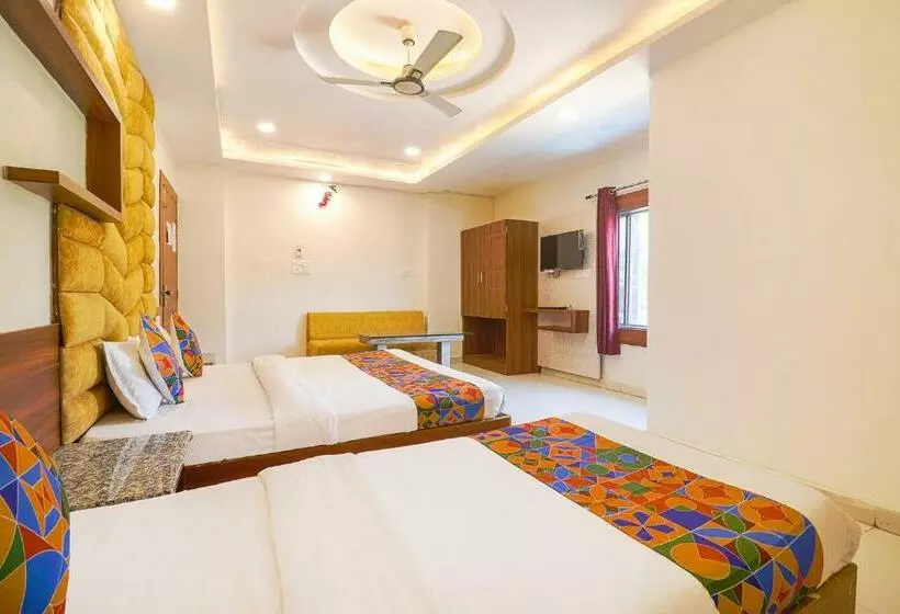 Fabhotel Royal Aanandam