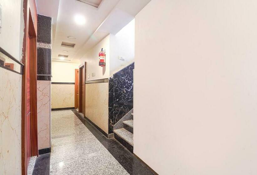 Fabhotel Royal Aanandam