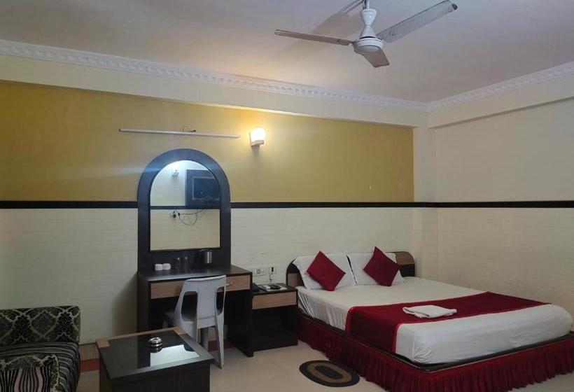 בית מלון כפרי New Classic Inn