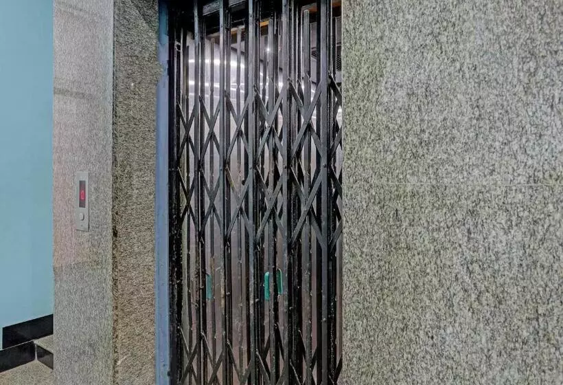 ホテル O Aarshi Palace