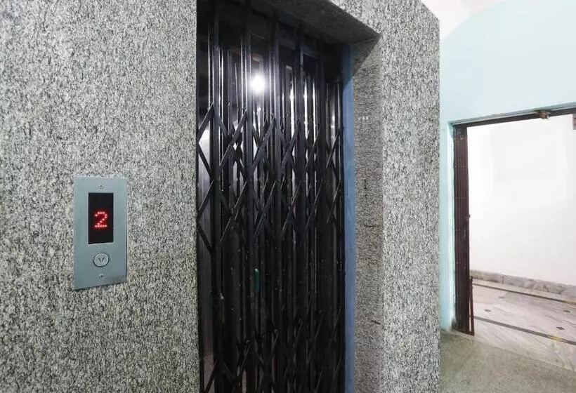 ホテル O Aarshi Palace