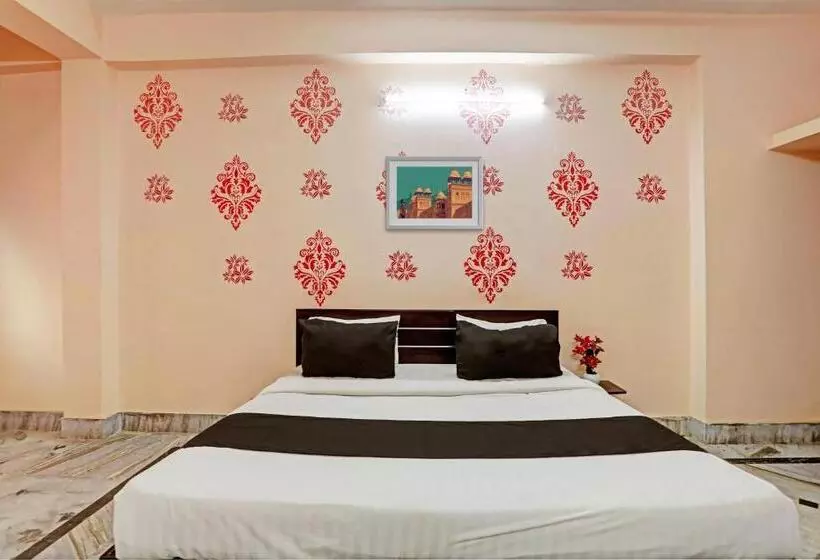 ホテル O Aarshi Palace