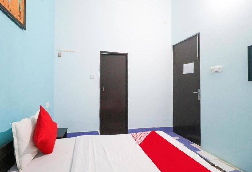 Hotel Oyo 73552 The Nakshatra