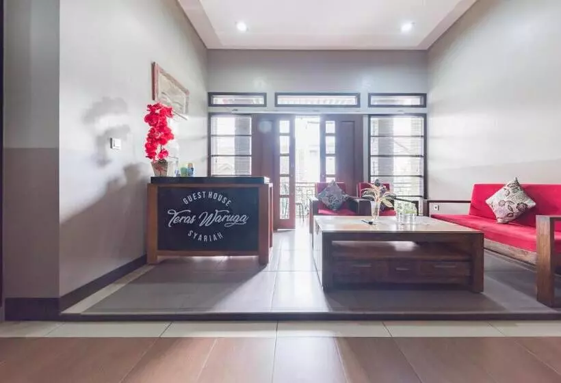 ホテル Reddoorz Syariah Near Politeknik Negeri Bandung Campus
