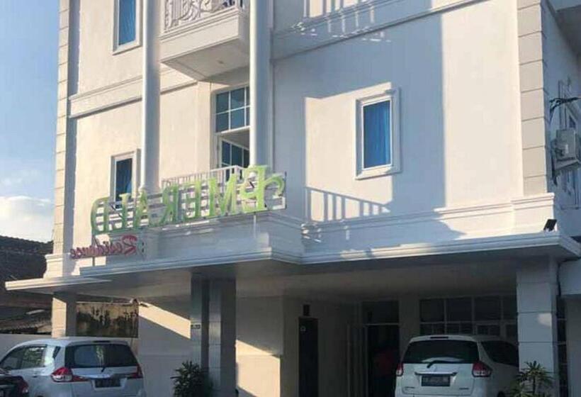 Szálloda Reddoorz Near Rs Usu Medan 3