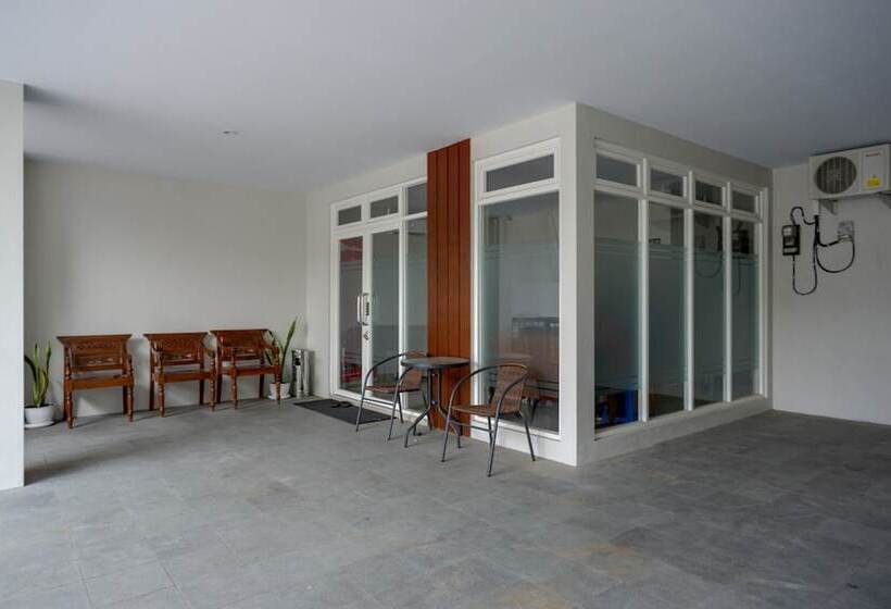 בית מלון כפרי Reddoorz Near Sleman City Hall 2