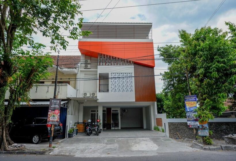 בית מלון כפרי Reddoorz Near Sleman City Hall 2