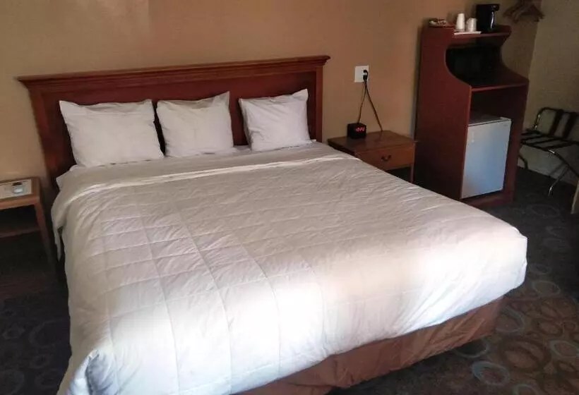 Motelli Ventura Grand Inn