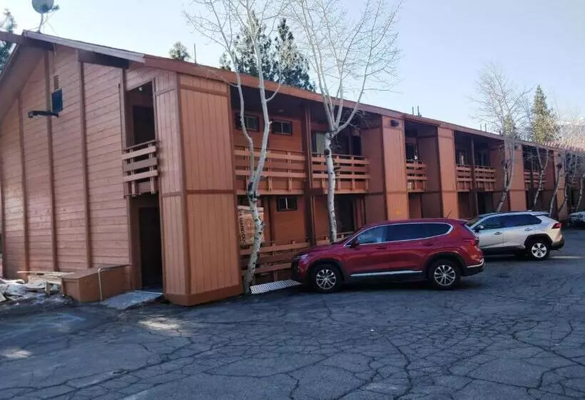 Motelli Ventura Grand Inn