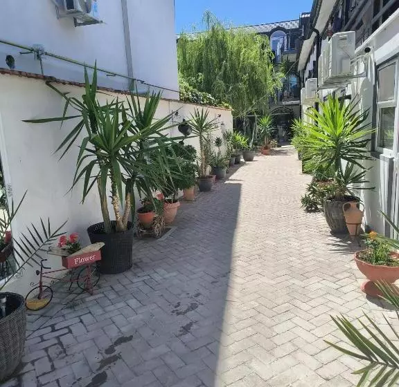 ペンション Casa Kalu
