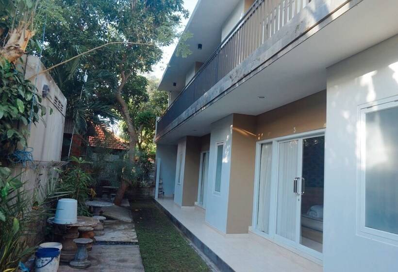 פנסיון Double A House