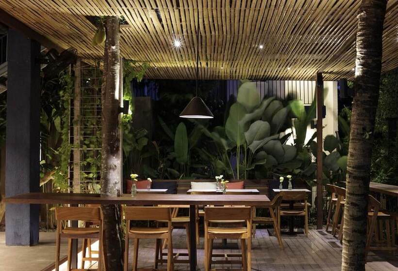 פנסיון Double A House