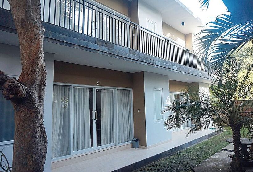 פנסיון Double A House