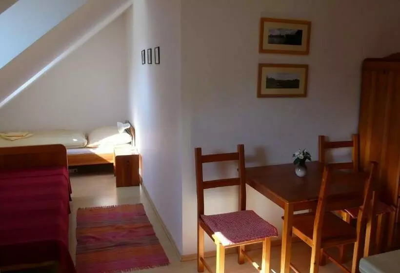 Majatalo Penzion Fousek