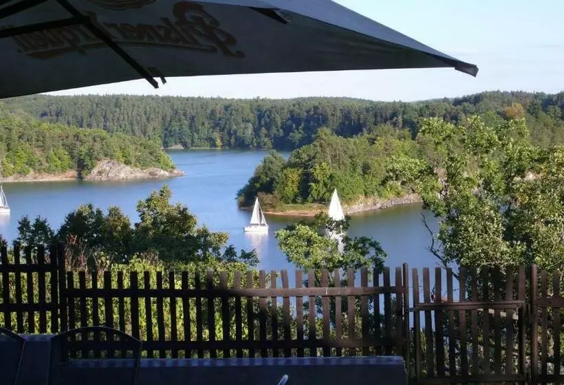 Majatalo Penzion Fousek