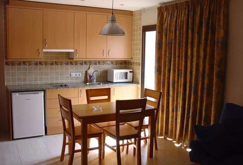 Apartamentos Ull de Bou