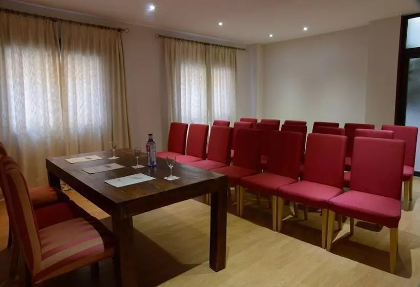 Aparthotel Mm Badajoz
