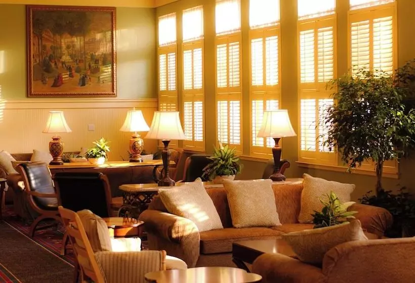 Disney's Saratoga Springs Resort & Spa