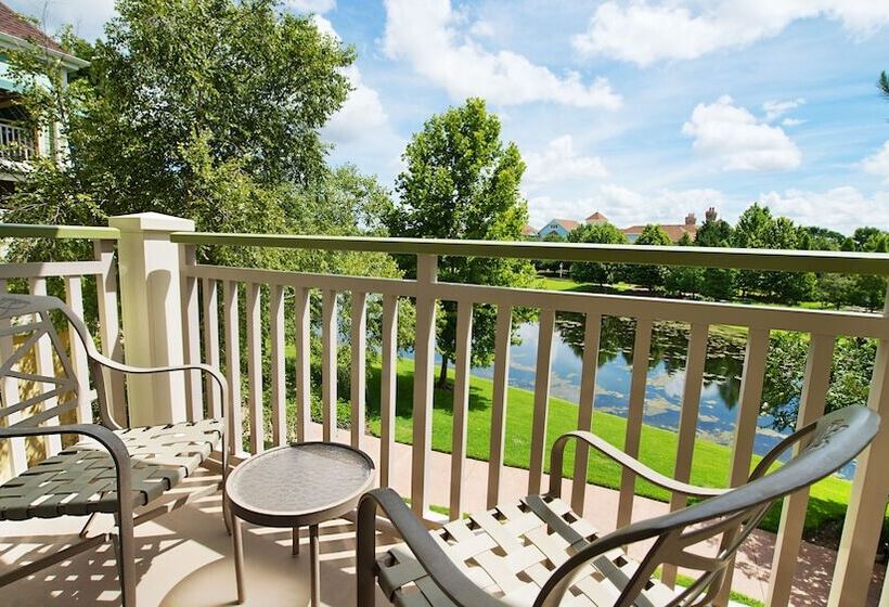 Disney's Saratoga Springs Resort & Spa