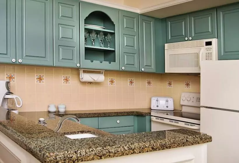 Disney's Saratoga Springs Resort & Spa