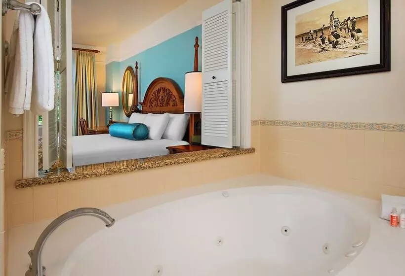 Disney's Saratoga Springs Resort & Spa