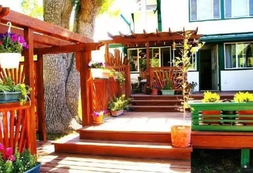 Historic Smith Hotel B&b