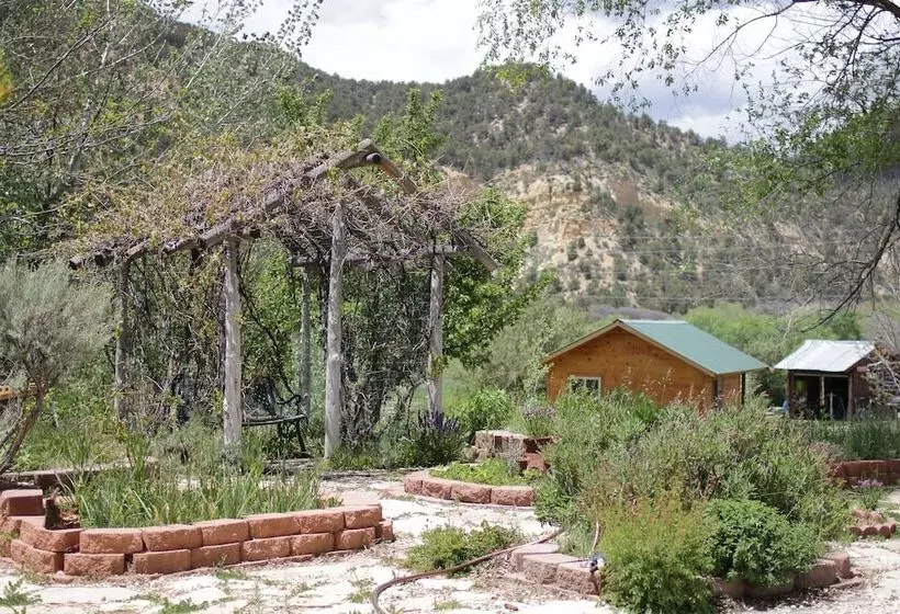 Historic Smith Hotel B&b