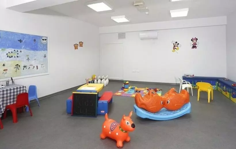 ホテル Kapetanios Aqua Resort