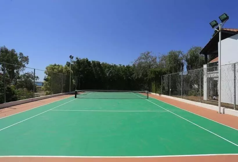 ホテル Kapetanios Aqua Resort