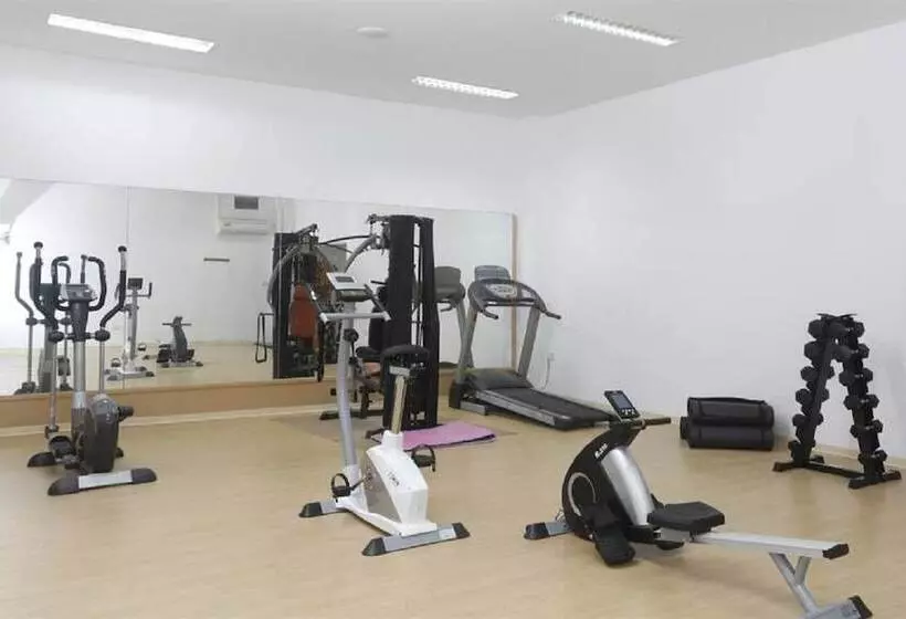 ホテル Kapetanios Aqua Resort