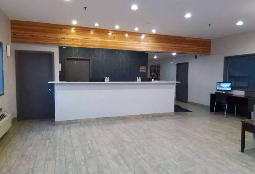 בית מלון כפרי Baymont By Wyndham Moses Lake