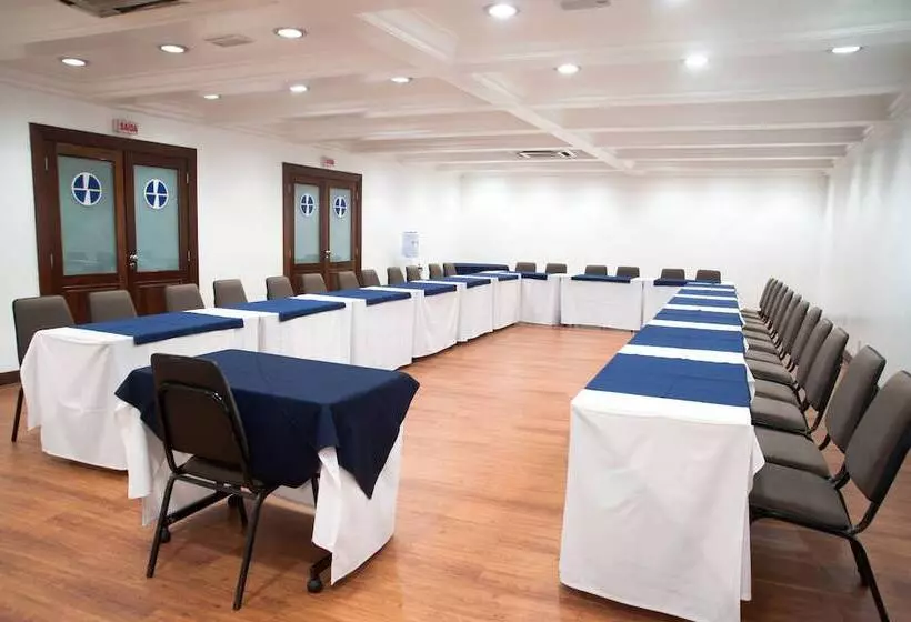 Отель Dan Inn Planalto Sao Paulo