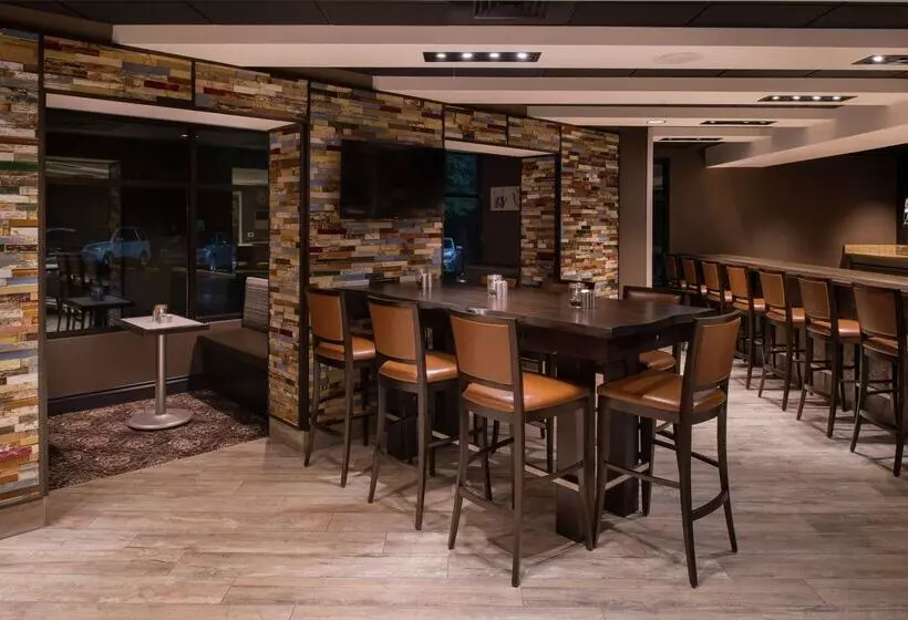 Hotel Doubletree By Hilton Raleigh Crabtree Valley